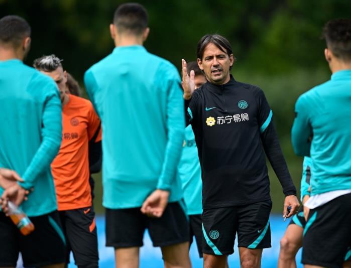 开云体育app-切尔西清洁出场，对手拉齐奥举不可说