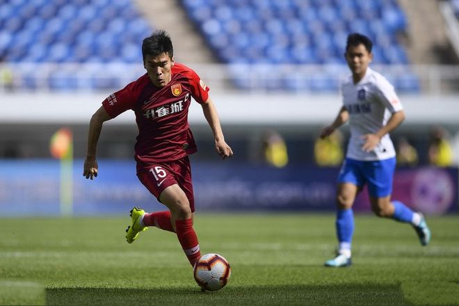 开云体育app-建业客场战平华夏，继续保持联赛不败纪录