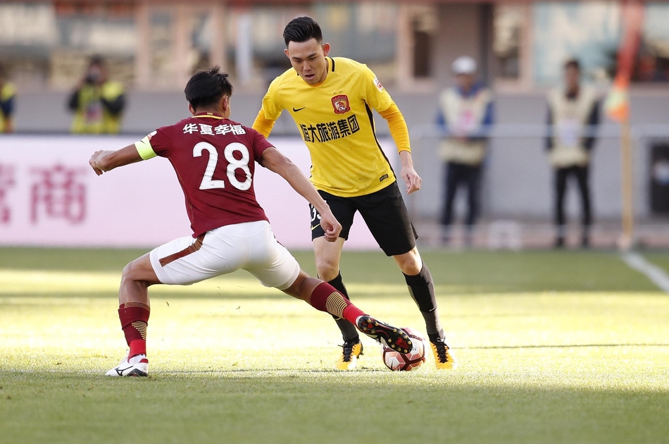 建业客场战平华夏,继续保持联赛不败纪录 建业客场战平华夏,继续保持联赛不败纪录