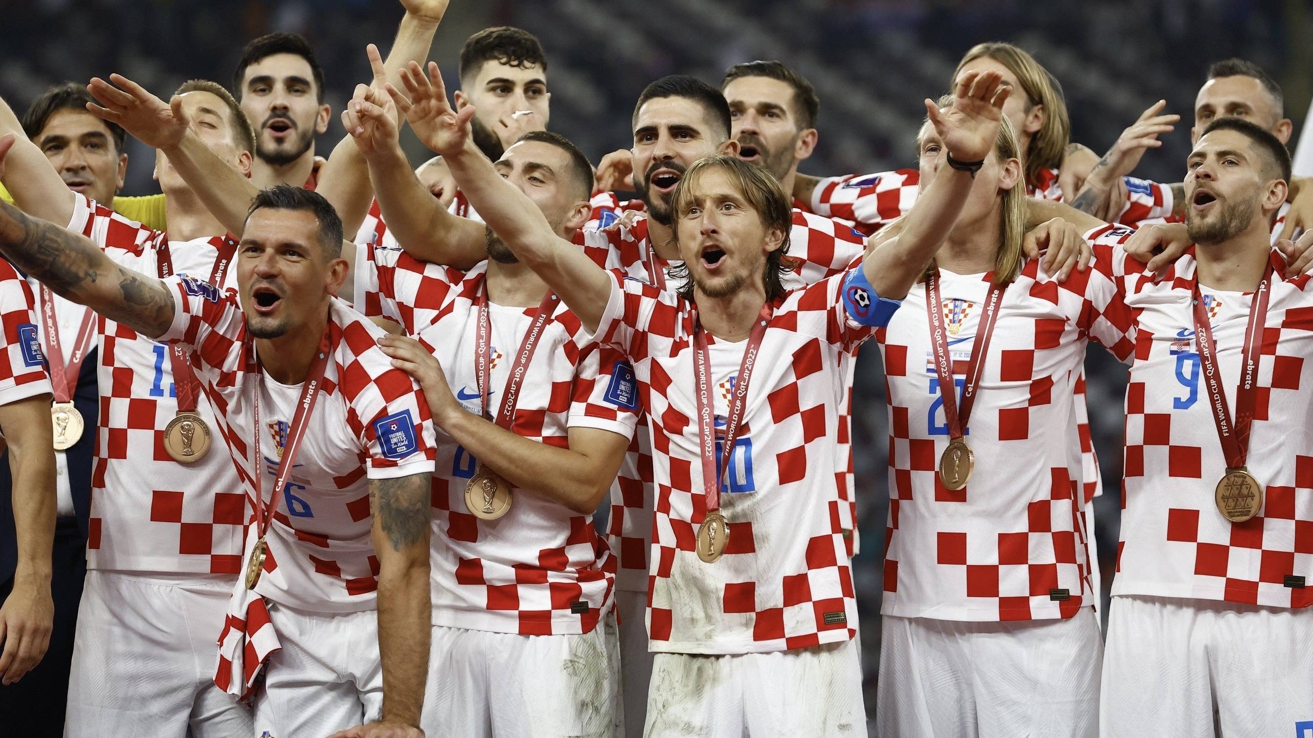 开云体育中国-包含俄罗斯VS.克罗地亚：欧洲足球巨星争夺胜利的词条