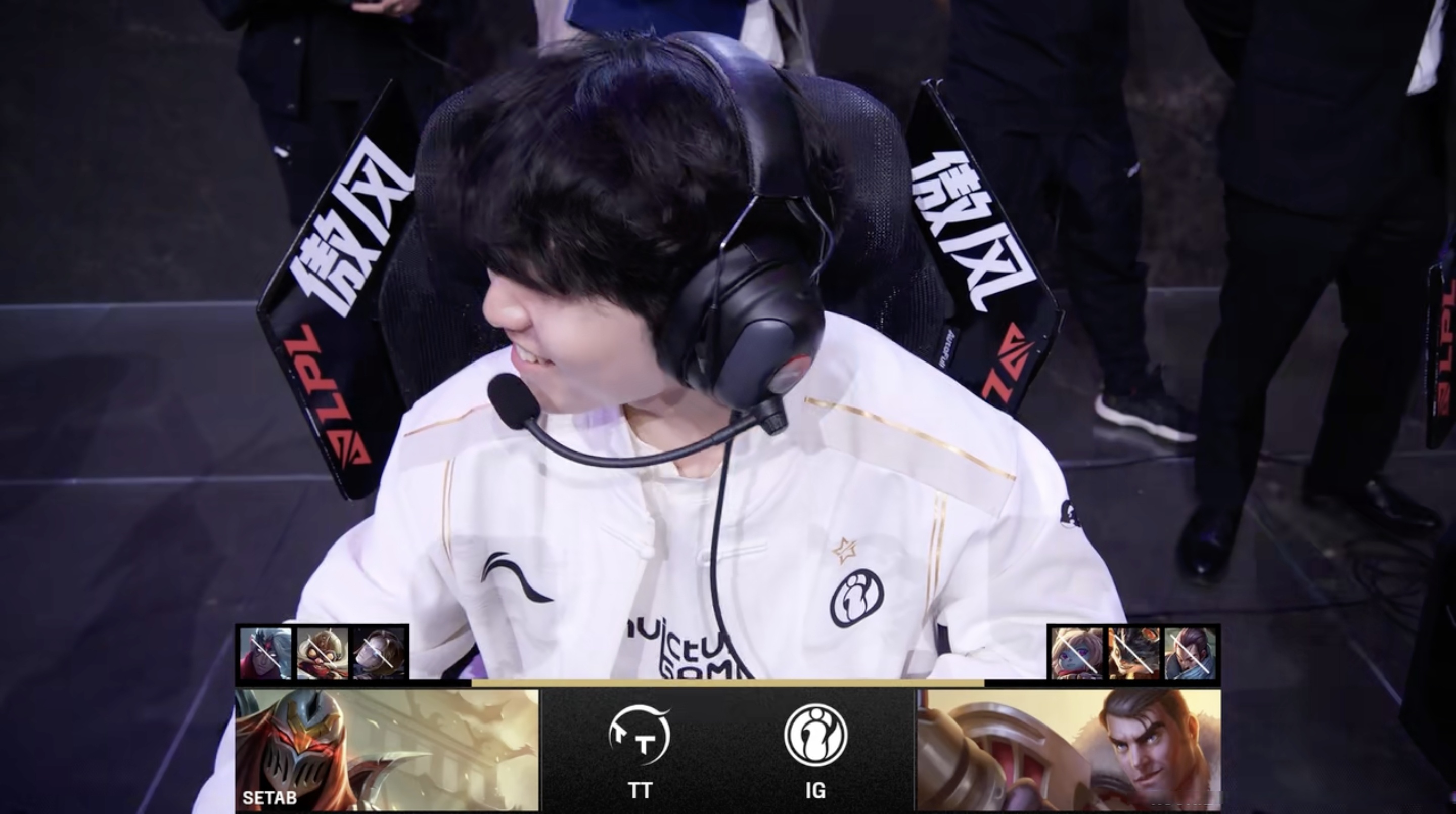 IG鏖战100T，Uzi打出惊人五杀焦点之战小组赛，留下经典瞬间的简单介绍