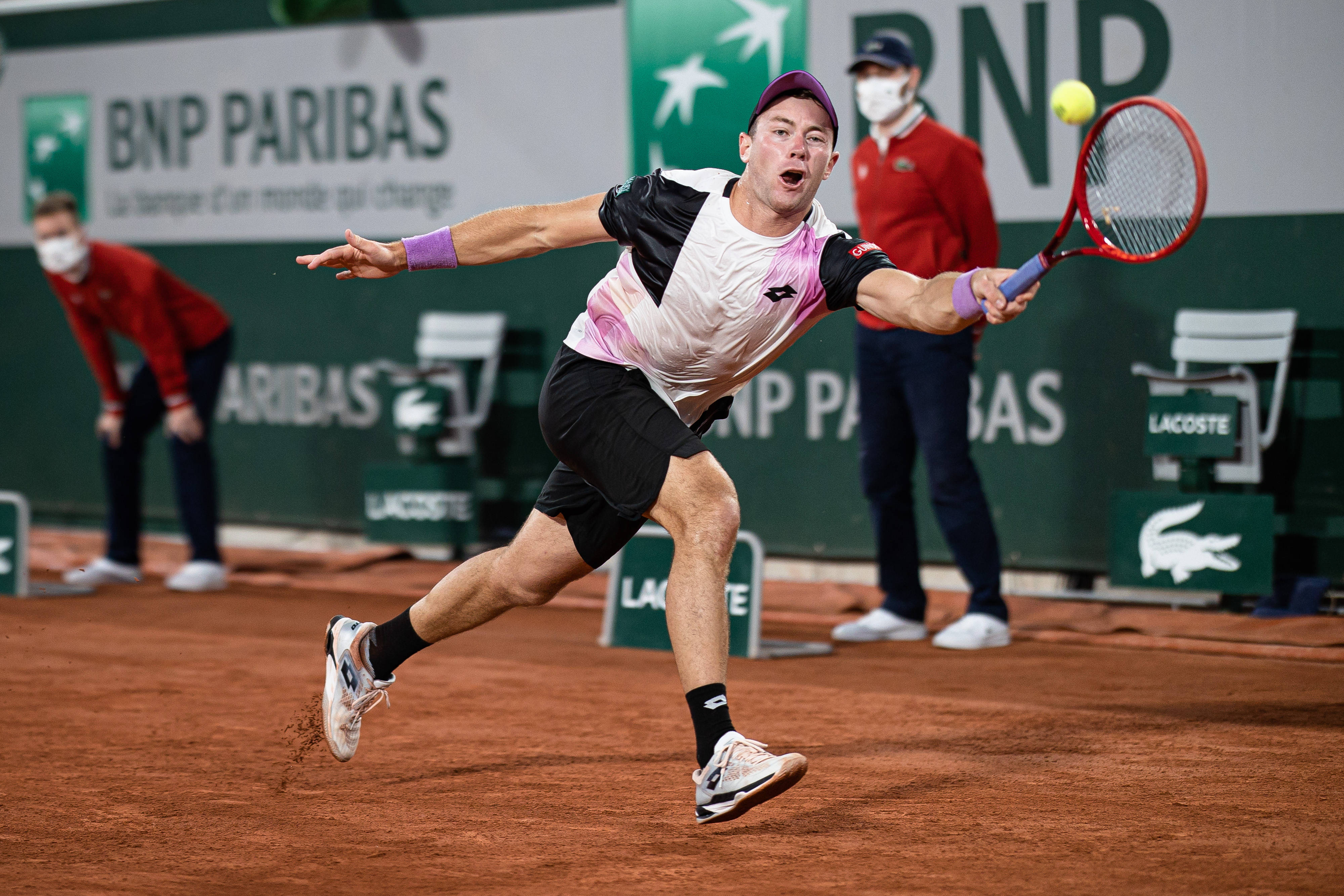 关于德国网球队力克法国网球队，费德勒打破历史纪录的信息